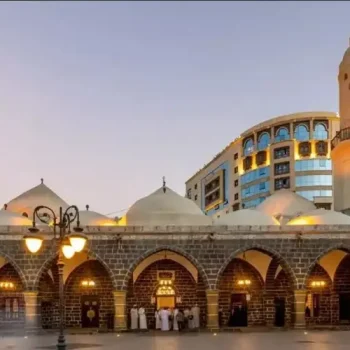 Masjid-e-Ghamama