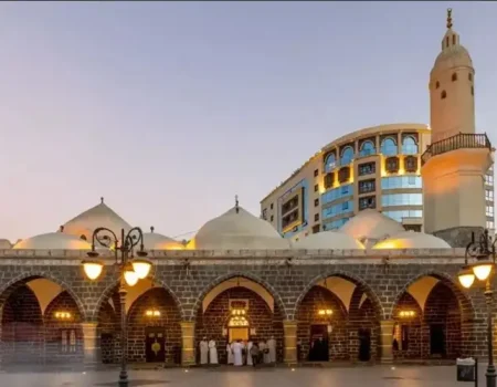 Masjid-e-Ghamama